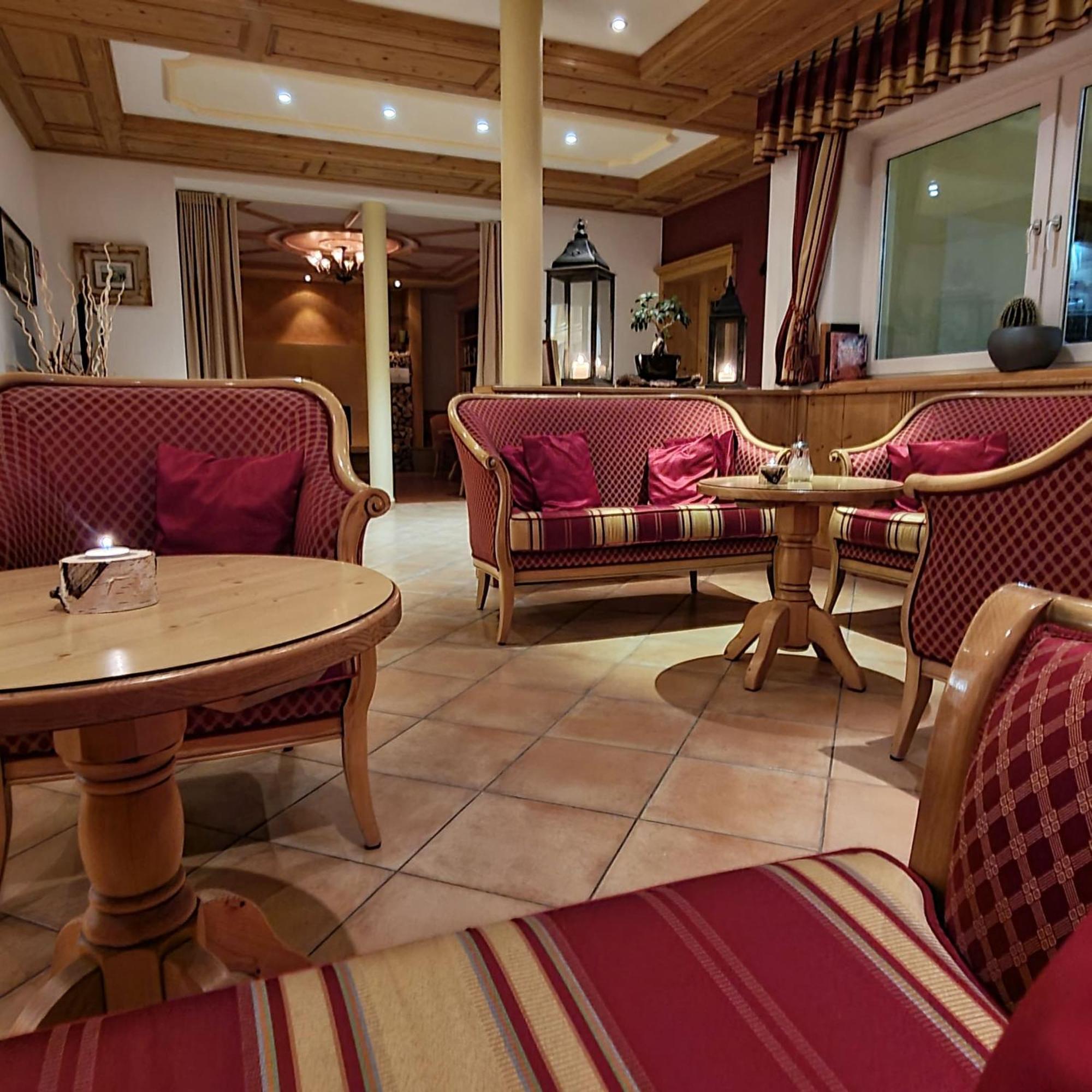Berghotel Zum Zirm Collalbo Zewnętrze zdjęcie