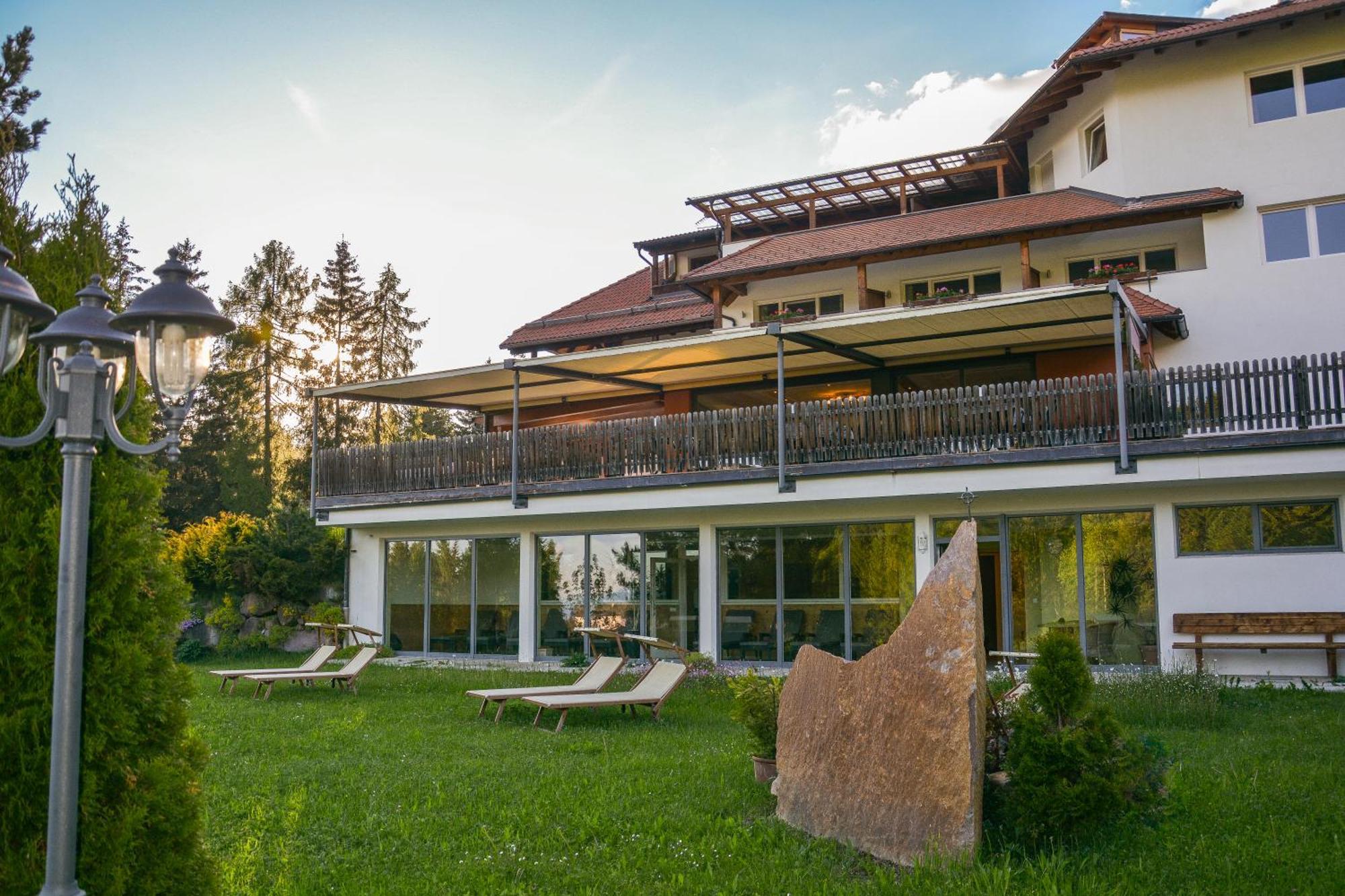 Berghotel Zum Zirm Collalbo Zewnętrze zdjęcie