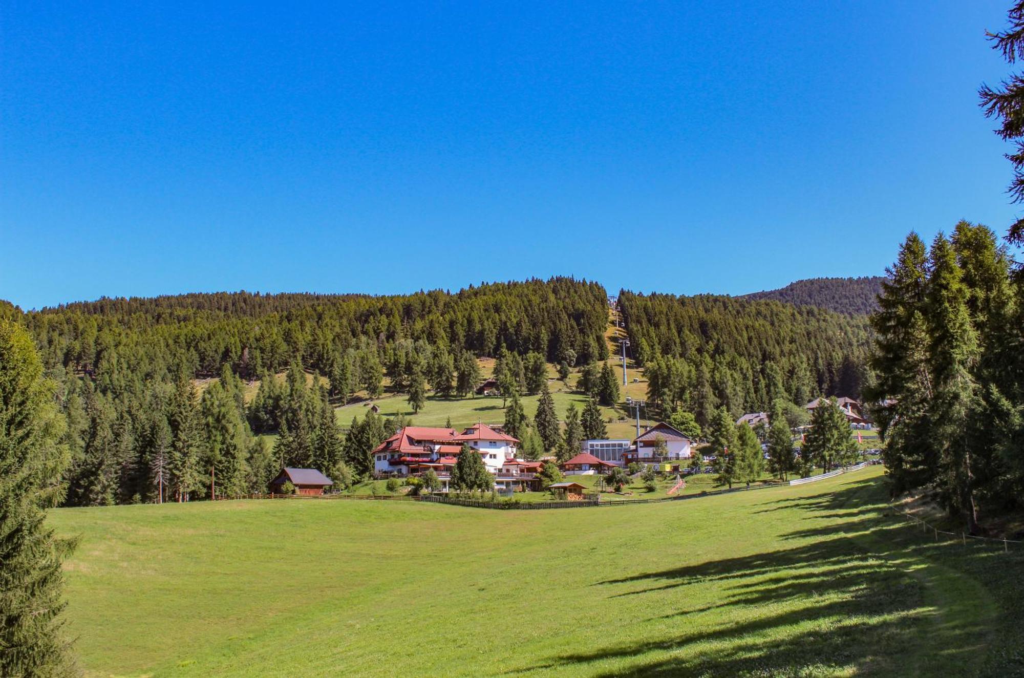 Berghotel Zum Zirm Collalbo Zewnętrze zdjęcie