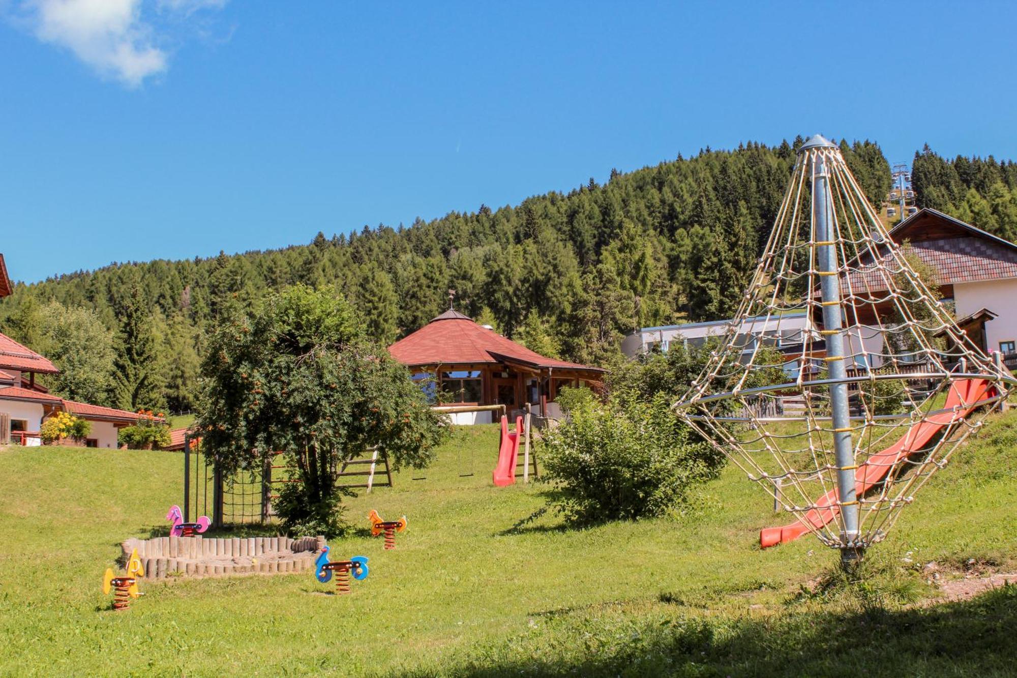 Berghotel Zum Zirm Collalbo Zewnętrze zdjęcie
